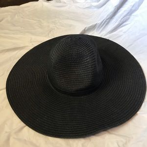 Black sunhat